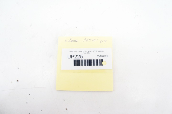 UP225 AUDI Q3 I 8U PROTECTION REVÊTEMENT PORTES DROIT ARRIÈRE 8U0839902