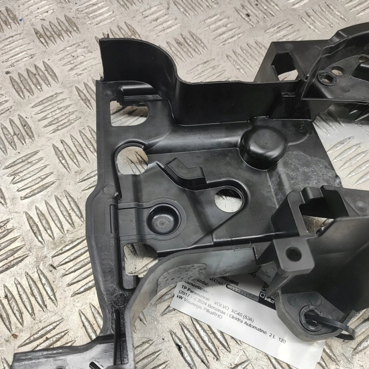 PROTECTION COURROIE DISTRIBUTION VOLVO XC40 (536) 32298299 31297143 2.0L 120KW 2024