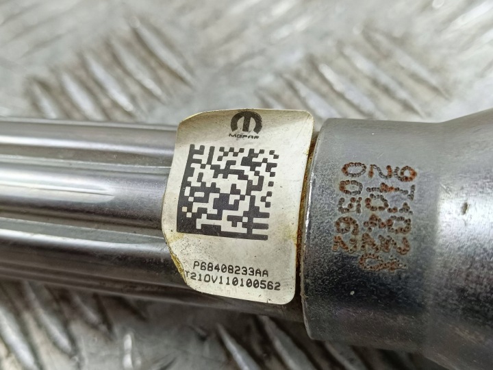 2022 JEEP GRAND CHEROKEE WL CROISILLON COLONNES DIRECTION P68408233AA