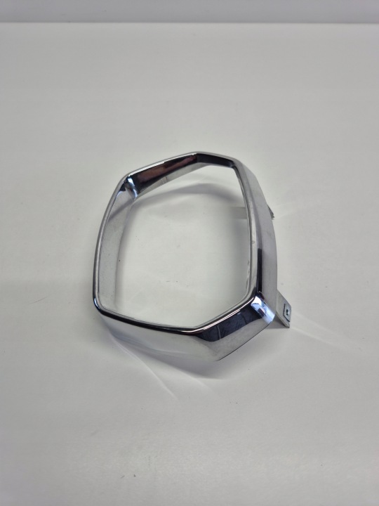 PIAGGIO VESPA SPRINT (16) PROTECTION KLOSZA PHARES CHROME