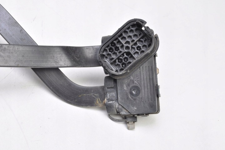 MERCEDES W177 FIL BATTERIE A1775403431
