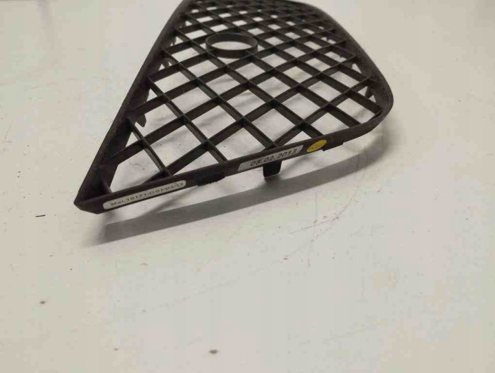 GRILLE PARE-CHOCS CENTRALE BENTLEY 3W3807647 4.0L GASOLINE 2013