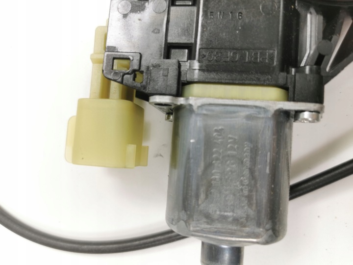 MÉCANISME ÉLÉVATEUR VITRES GAUCHE AVANT FORD FIESTA VI OE 1573824
