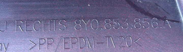 MOULURE SEUIL DROITE AUDI RS3 8Y 8Y0853856A