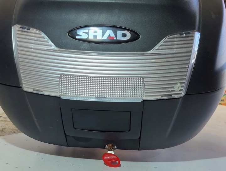 CHÂSSIS SOUS COFFRE CENTRAL SH40 SHAD COFFRE HONDA HORNET RADIO 600 PC34 98-02R