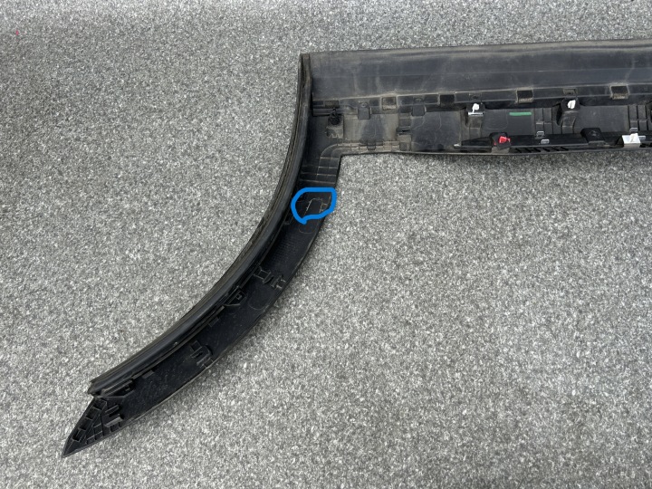 MOULURE REVÊTEMENT GARDE-BOUE DROITE ARRIÈRE ARRIÈRE KIA SORENTO 3 III 15- 87734-P2000