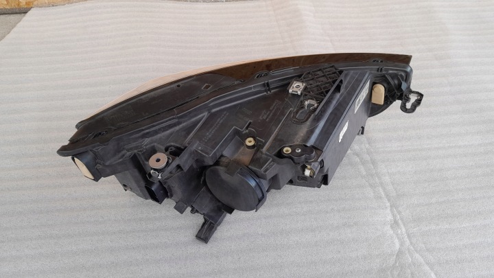 SEAT LEON IV FORMENTOR GAUCHE PHARE COMPLET LED