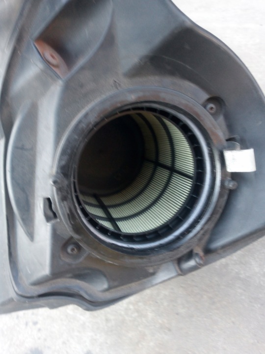 AUDI OE 8K0133835 CHÂSSIS FILTRE AIR