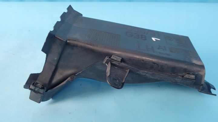 BMW 5' G31 518D TOURING 18R 2.0D ADMISSION FIL CANAL AIR GAUCHE 7383851