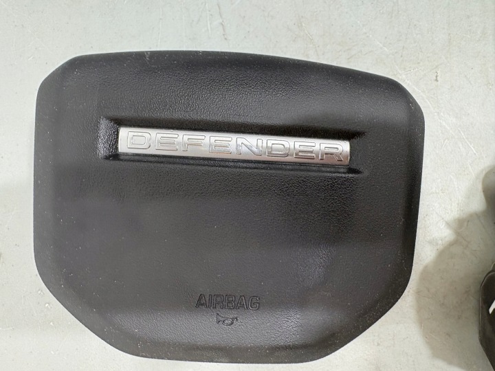 CONSOLE PLANCHE ORIGINAL LAND ROVER DEFENDER L663 ORIGINAL H2.