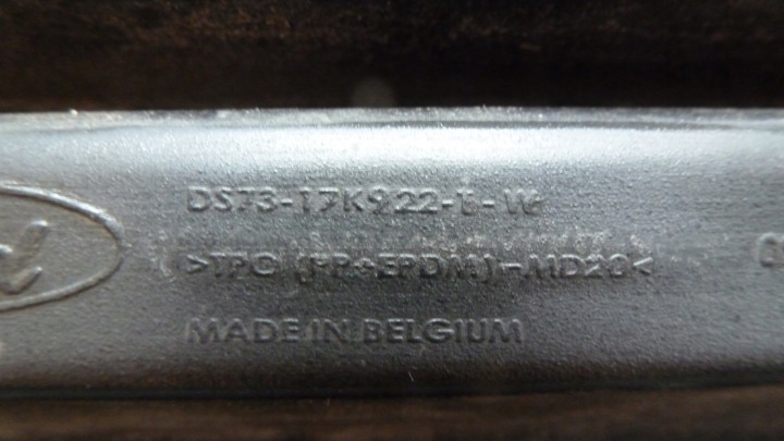 FORD MONDEO MK5 MOULURE PARE-CHOCS ARRIÈRE DS73-17K922-TW