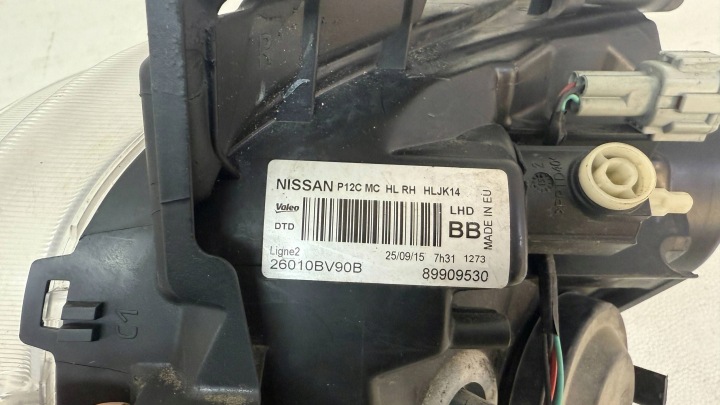 PROJECTEUR PHARE AVANT CÔTÉ DROITE NISSAN JUKE I F15 26010BV90B