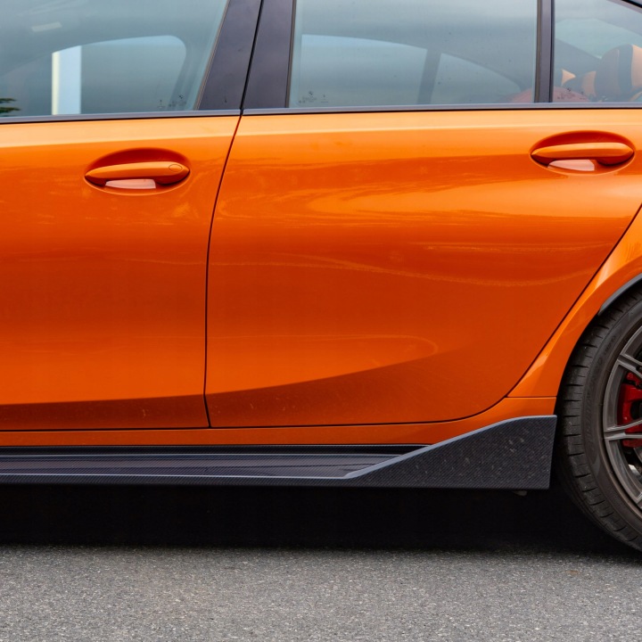 KARBONOWE SEUILS LATÉRAL BMW G82 G83 M4 DANS STYLU M-PERFORMANCE