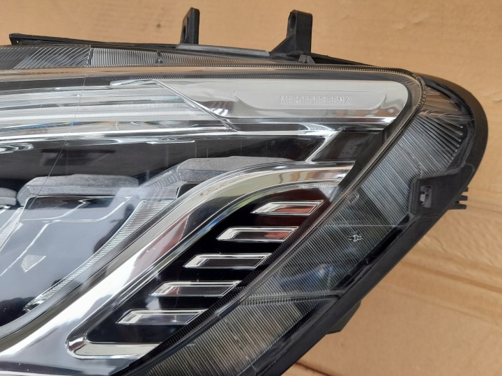 PHARE GAUCHE MERCEDES SPRINTER W907 COMPLET LED