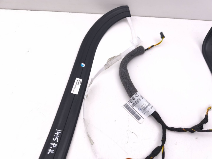 MERCEDES-BENZ EQE V295 2023 PLASTIQUE SIÈGES A2975401422