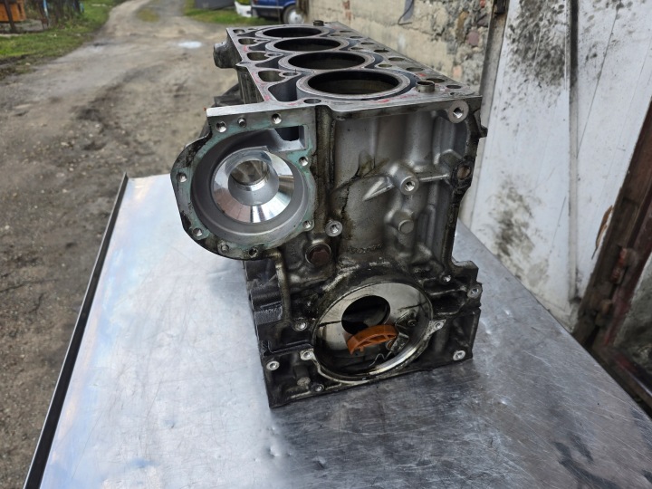 VOLVO V40 S60 V60 V70 S80 2.0 D2 BLOC MOTEUR D4204T8 31430772 2,0D FONCTIONNEL