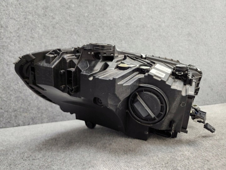PROJECTEUR PHARE AVANT AVANT GAUCHE MERCEDES C CLASSE W206 COMPLET LED 2021-