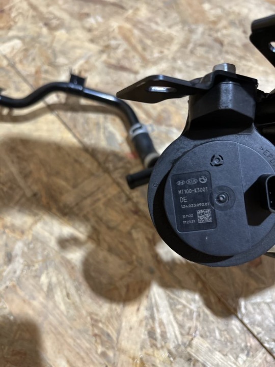 SUPPLÉMENTAIRE POMPE À EAU FIL KIA HYUNDAI 1.6 CRDI D4FE 23R MT100-K3001