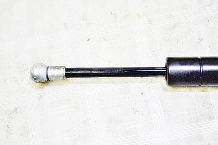 VOLVO V70 GAUCHE CHARNIÈRE COUVERCLES DE COFFRE ARRIÈRE 8643038 4889NK