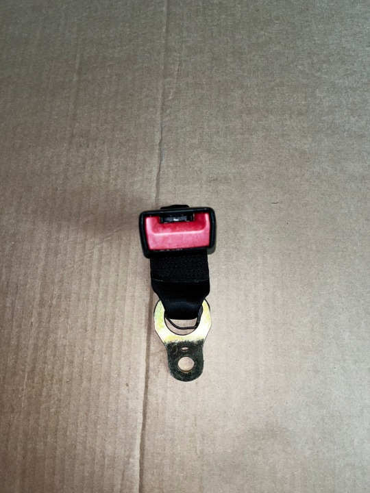 BMW E46 LIFT 33009647 AGRAFE COURROIE ARRIÈRE