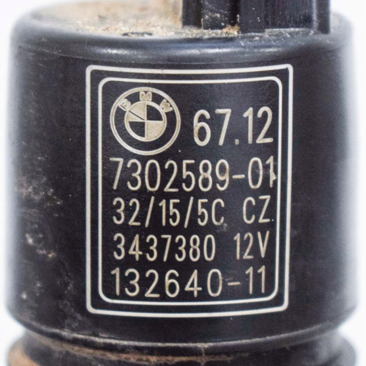 BMW 3 F30 F35 F31 2015 POMPE LAVE-GLACE VITRES AVANT AVANT