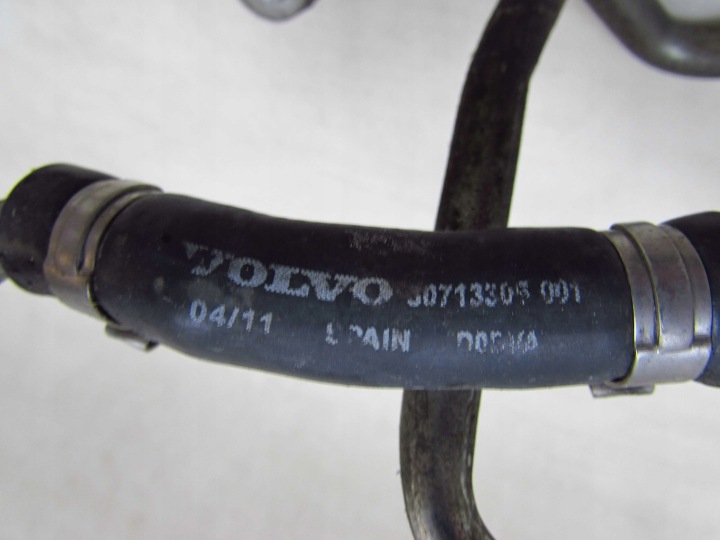 VOLVO S80 XC90 2.9 T6 TUBES FIL TUYAU EAU 02-14