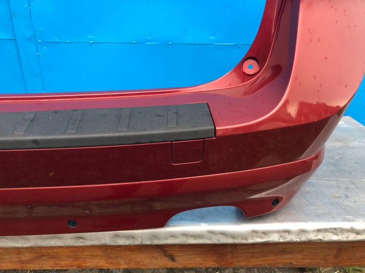 VOLVO V70 III 08- PARE-CHOCS ARRIÈRE ARRIÈRE PDC 2 ÉCHAPPEMENTS