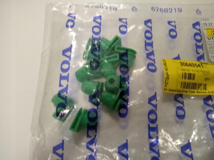 CLIPS PARE-CHOCS VOLVO C30 C70 S60 S80 S90 V60 V90
