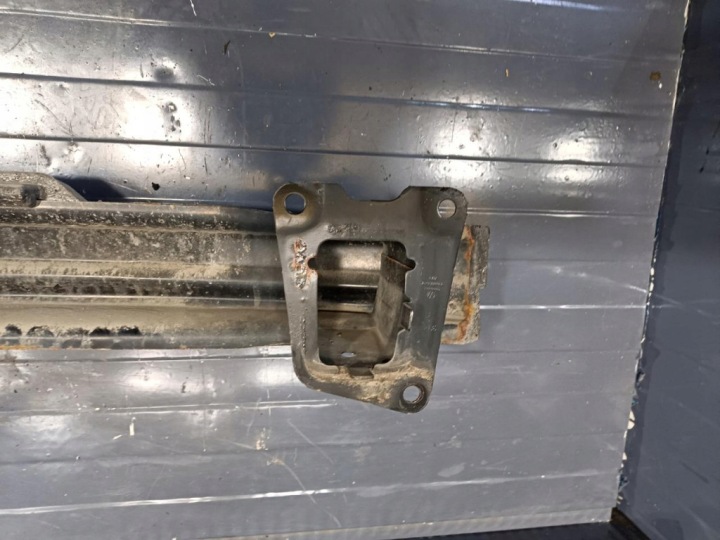 VOLKSWAGEN PASSAT B7 UNIVERSEL POUTRE PARE-CHOCS ARRIÈRE 3AF807251B