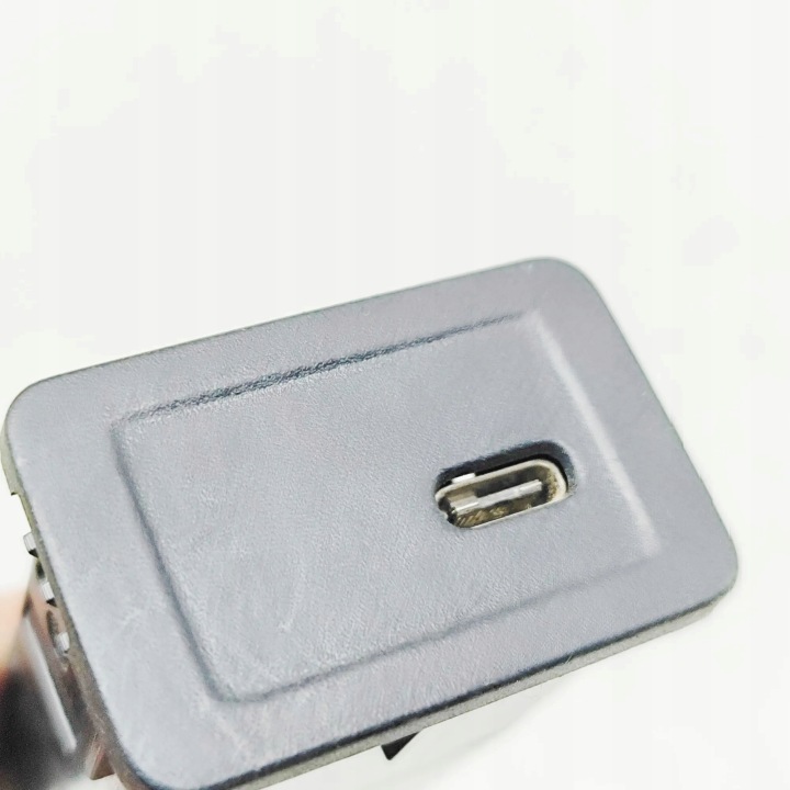 USB MERCEDES-BENZ B-CLASS SPORTS TOURER (W247) A2478207802 ÉLECTRIQUE 2022
