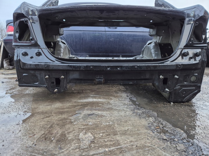 BMW E90 QUART ARRIÈRE DROITE BRODERIE AILE LONGERON TOIT C POTEAU