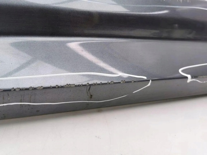 MOULURE PORTES GAUCHE AVANT AUDI Q2 S-LINE