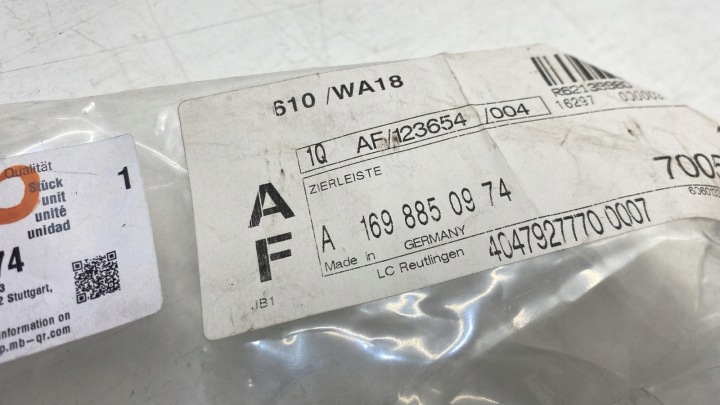 MERCEDES A-KLASA W169 MOULURE DÉCORATIVE PARE-CHOCS GAUCHE ARRIÈRE A1698850974