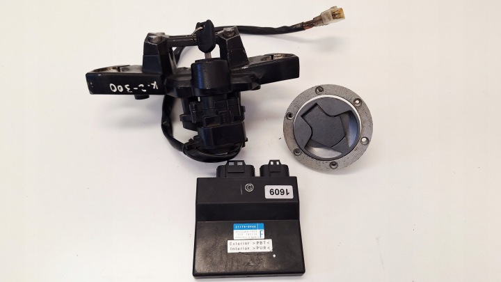 KAWASAKI Z300 Z-300 AVEC 300 MODULE ALLUMAGE CONTACTEUR D'ALLUMAGE ENTRÉE ECU CDI 1609