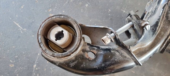 A6 C8 4K CHÂSSIS BERCEAU CHÂSSIS CHÂSSIS SUSPENSION ARRIÈRE OSKA 4K0505235AJ