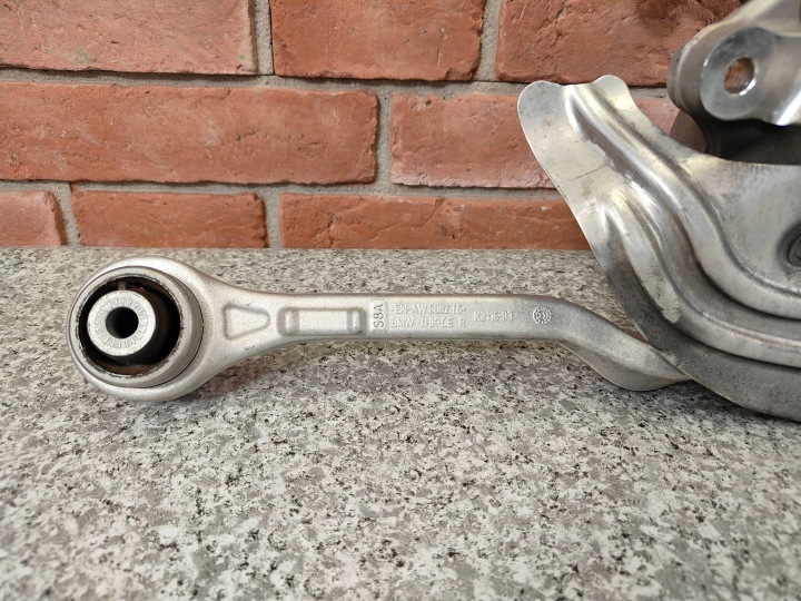 BMW G20 G21 TRANSMISSION AVANT ROTULE DE DIRECTION BRAS DE SUSPENSION MOYEU DROITE AVANT DROIT AVANT 6878610