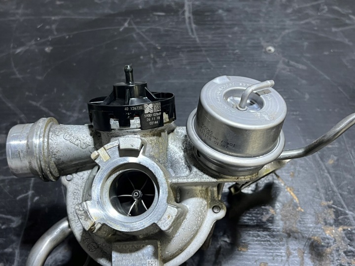 VOLVO XC40 1.5 T3 B3154T2 TURBINE TURBOCOMPRESSEUR 32257071 TURBO