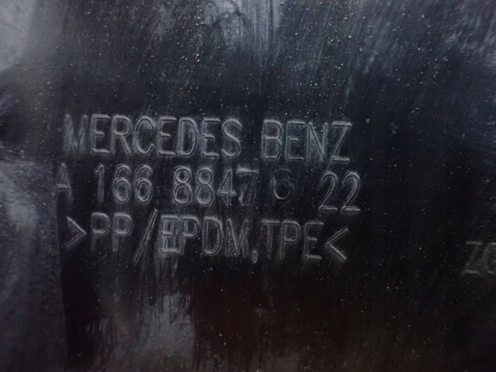 PASSAGE DE ROUE AVANT MERCEDES-BENZ GL X166 A1668847622 AVANT CÔTÉ GAUCHE