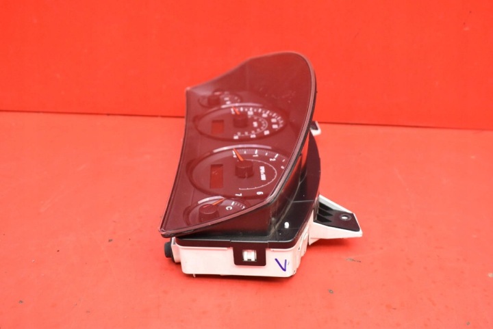 COMPTEUR TABLEAU DE BORD EUROPE P56054010AG JEEP GRAND CHEROKEE 3 III WK 3.7 V6 210 KM