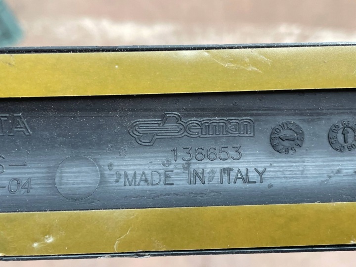 MOULURE PORTES ARRIÈRE DROITE TOYOTA COROLLA VERSO 04-09 PZ415-E8522-04 !J