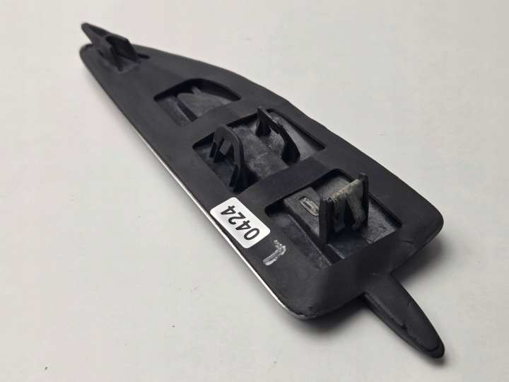 MOULURE GARDE-BOUE INSIGNE AVANT GAUCHE FORD KUGA MK2 II GJ54-16C217