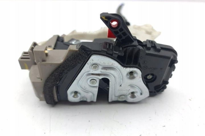 SERRURE ARRIÈRE DROITS PORTES KIA CEE'D (JD) 81420J7100 1.0L GASOLINE 2020