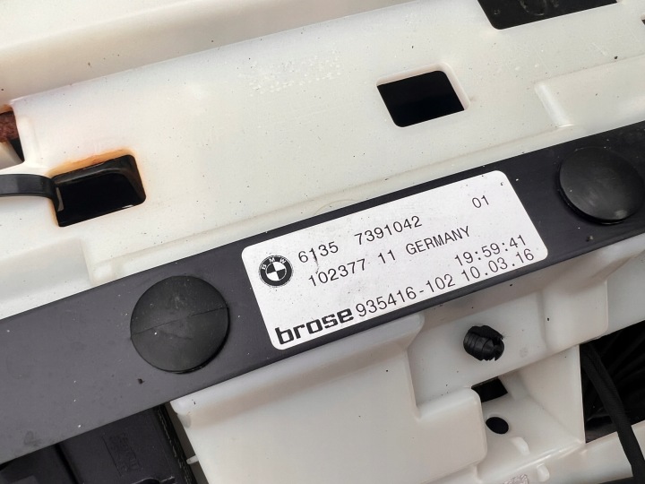 BMW F32 F36 CROCHET ATTELAGE ÉLECTRIQUE 6873703 7391042