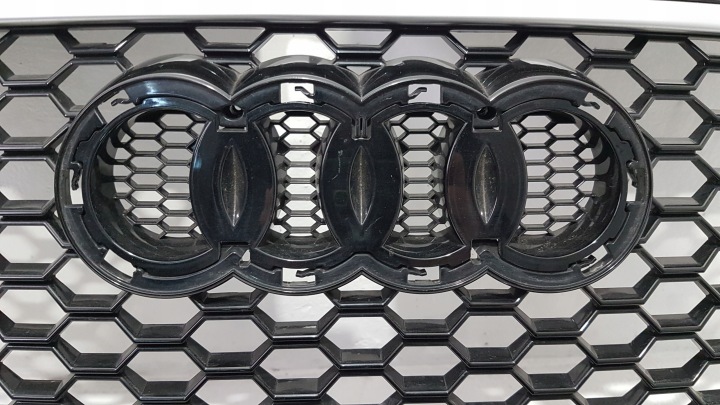 CALANDRE RADIATEUR GRILLE AUDI RS3 8V4 LIFT