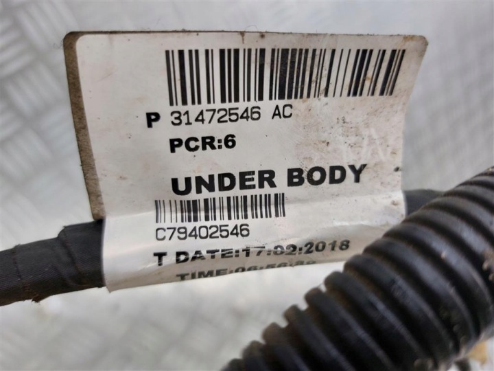 FAISCEAU DE CÂBLES SUSPENSIONS ARRIÈRE ARRIÈRE VOLVO XC40 31472546 C79402546 2017-