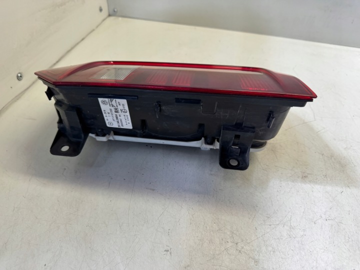 VW CADDY IV PHARE DROIT ARRIÈRE LED 2K1945096AA