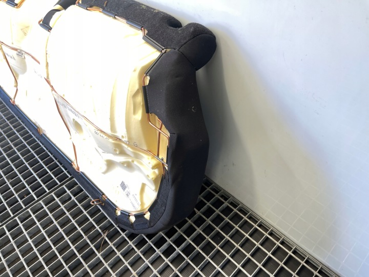 VW GOLF VII HAYON BANQUETTE ARRIÈRE ARRIÈRE SIÈGE 5G0885375G