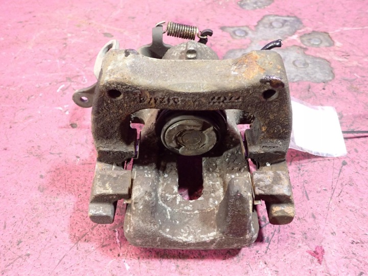 CITROEN BERLINGO II 12-15 1.6 ÉTRIER DE FREIN DE FREIN ARRIÈRE DROIT COLLIER