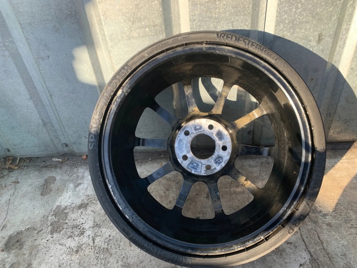 KOLO RÉSERVE MERCEDES-BENZ SL (R230) A2304010602 5.4L GASOLINE 380KW 2007