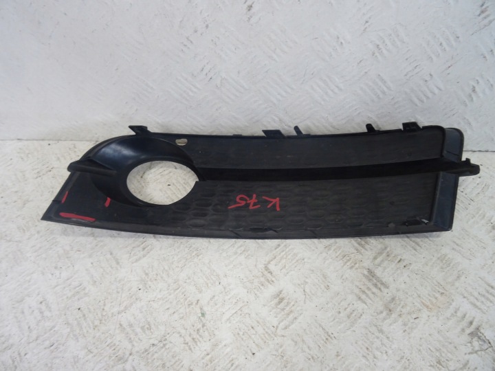 GRILLE PARE-CHOCS DROIT AVANT AUDI TT 8J 8J0807682RE